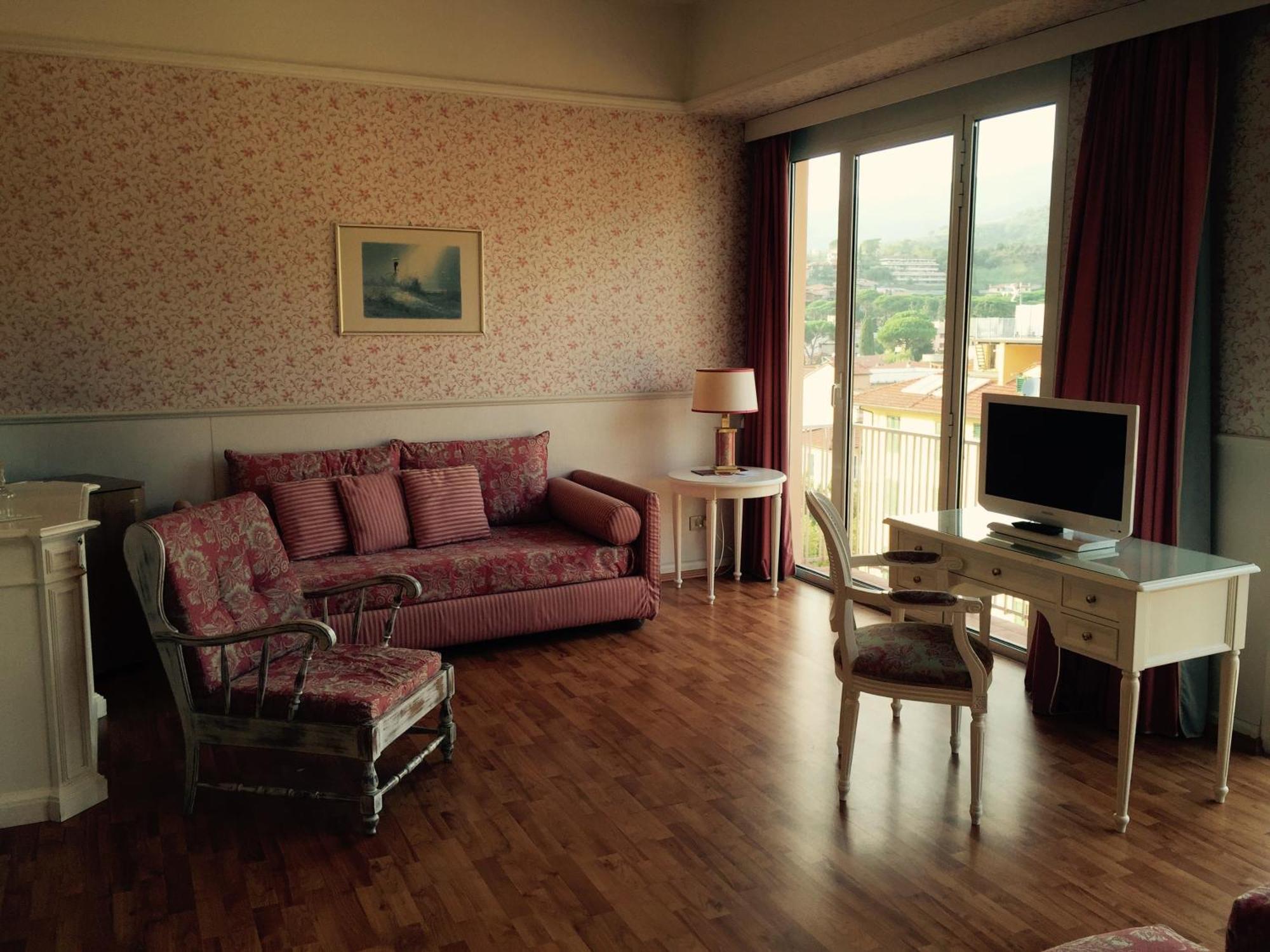 Hotel Biondi Монтекатини Терме Стая снимка