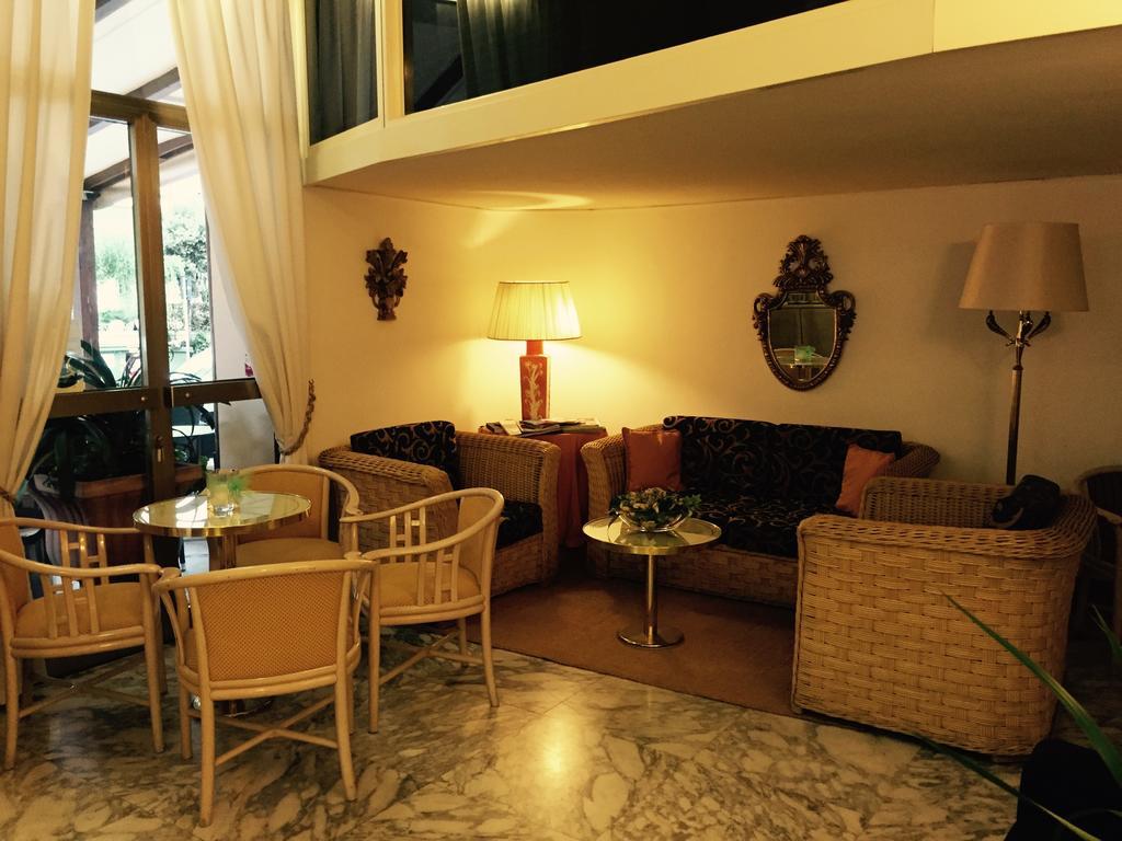 Hotel Biondi Монтекатини Терме Екстериор снимка