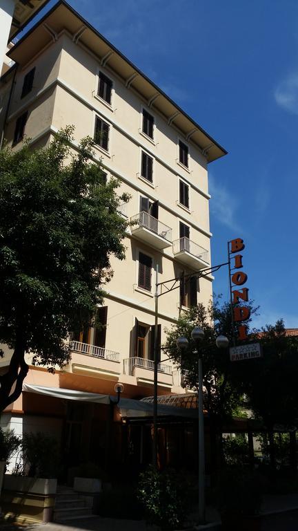 Hotel Biondi Монтекатини Терме Екстериор снимка