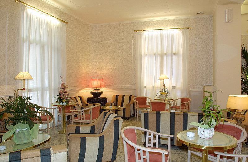 Hotel Biondi Монтекатини Терме Екстериор снимка